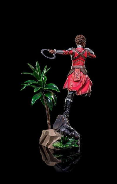 Marvel Black Panther: NAKIA 1/10 Scale Statue Diorama