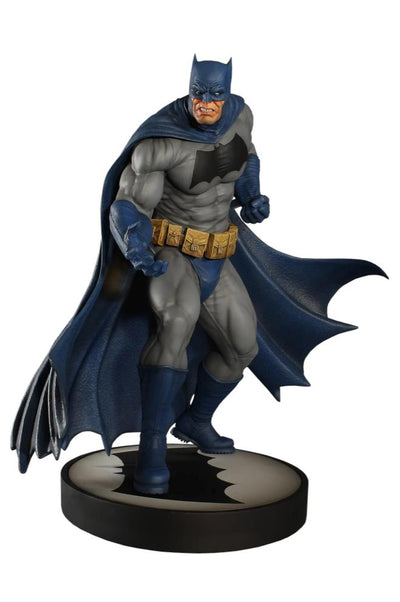 Dark Knight 1/6 Scale Batman Maquette