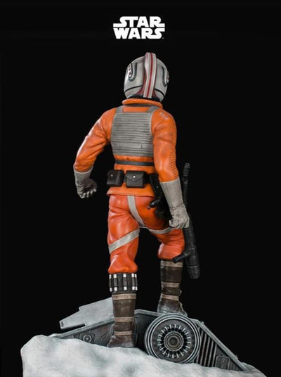 Luke Skywalker BATTLE ON HOTH Statue