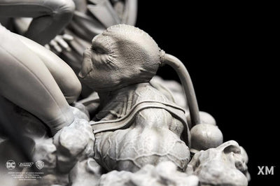 Batman Sanity 1/6 Scale Epic Series Diorama - Smoke Version