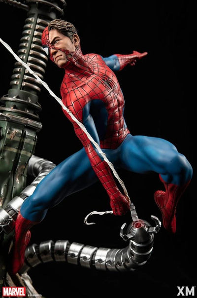 Spider-Man 1/4 Scale Statue