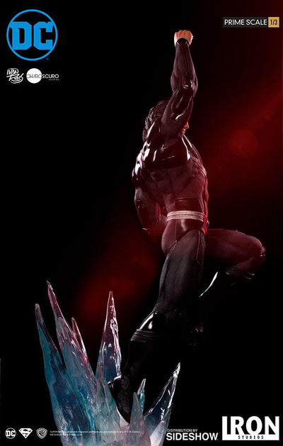 Superman (Black Suit) 1/3 Scale Statue