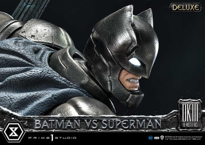DKR Batman Vs Superman DELUXE Statue