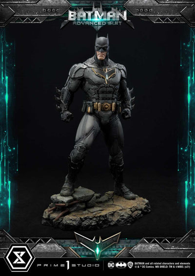 Justice league: Batman Advanced Suit Statue