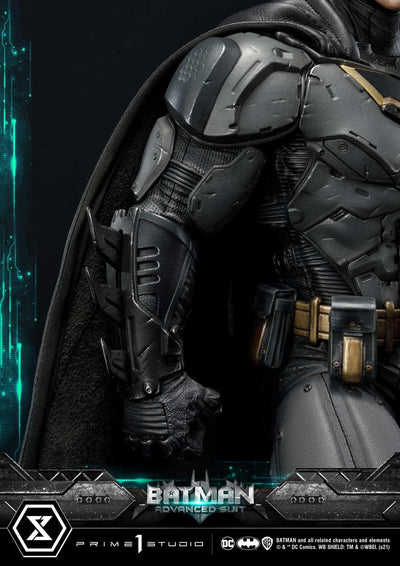 Justice league: Batman Advanced Suit Statue