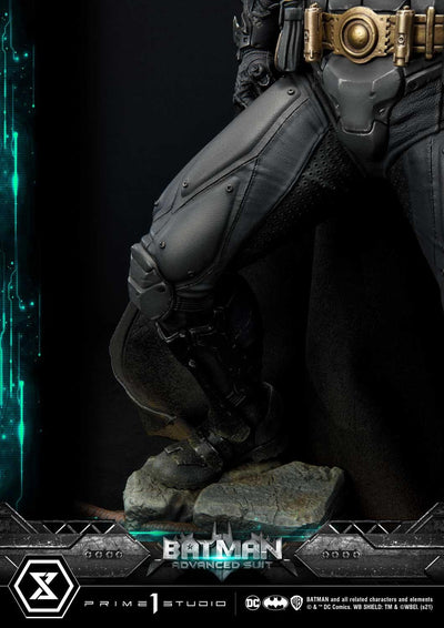 Justice league: Batman Advanced Suit Statue