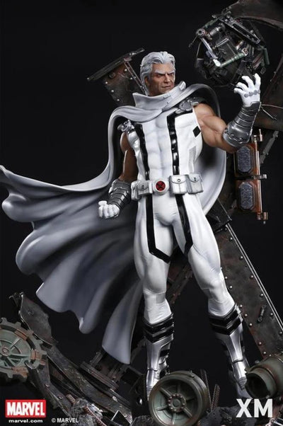 Magneto ( White Version ) 1/4 Scale Statue